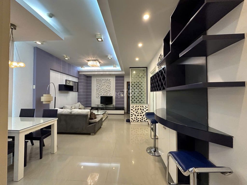 Renting apartment H2 Hoàng Diệu District 2, 2 bedrooms, price: 14 million a month.