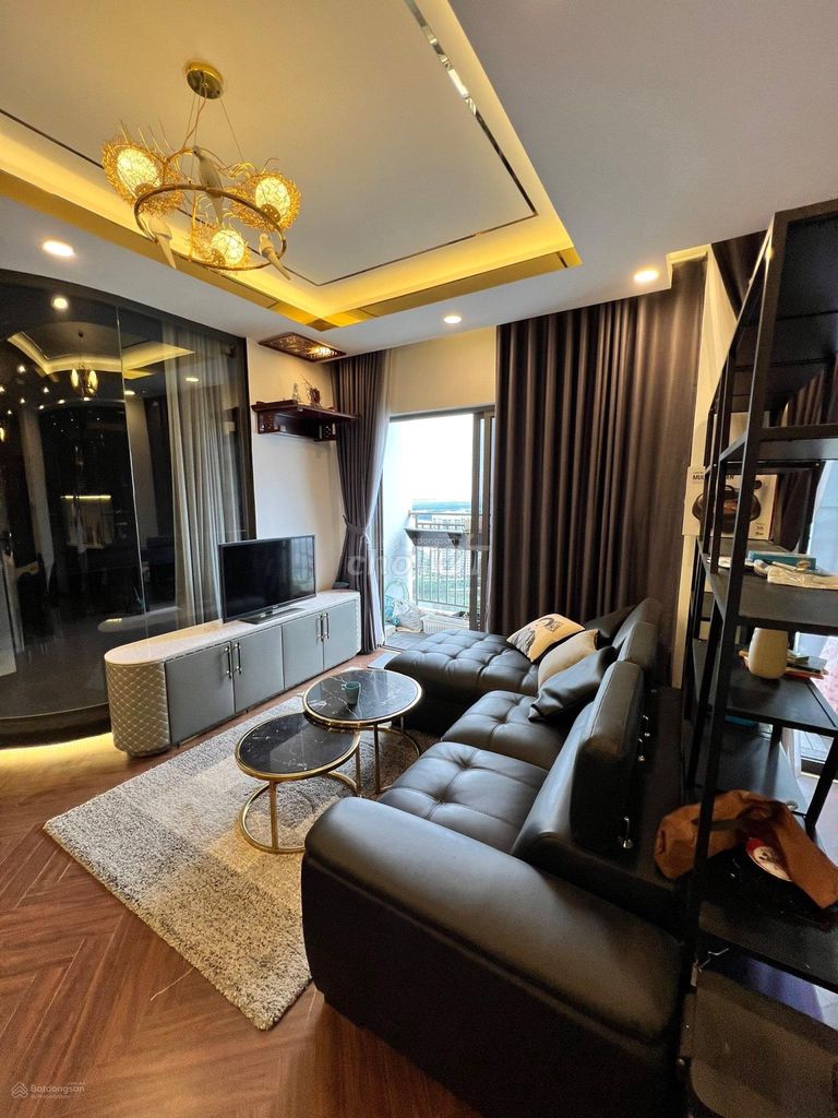 Three bedrooms 109 m2 view river at The Sun Avenue.