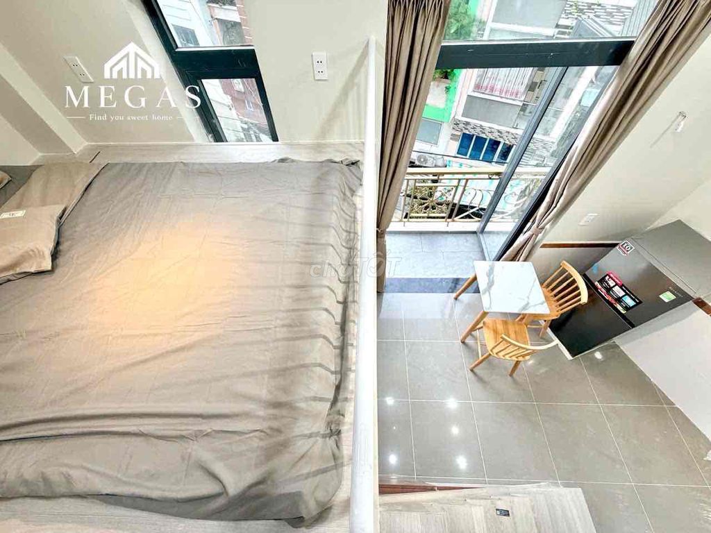 High-level boardinghouse - wide-size guard - open open-frequency port of District 10
