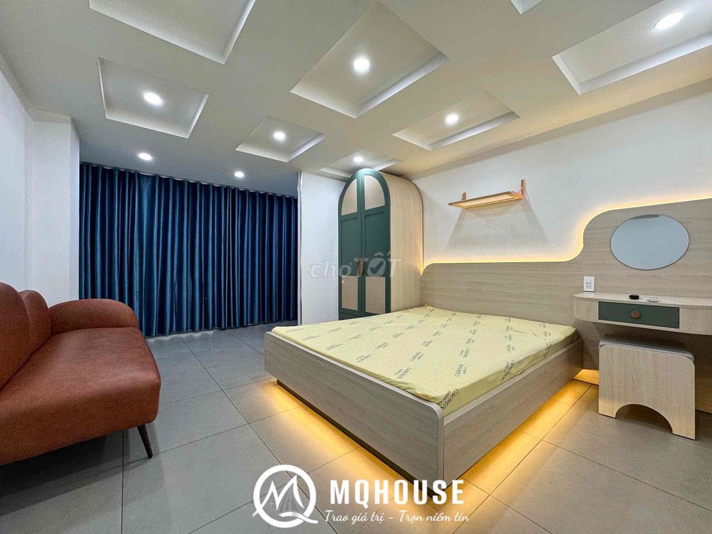 Rent a high-end apartment. One bedroom.
