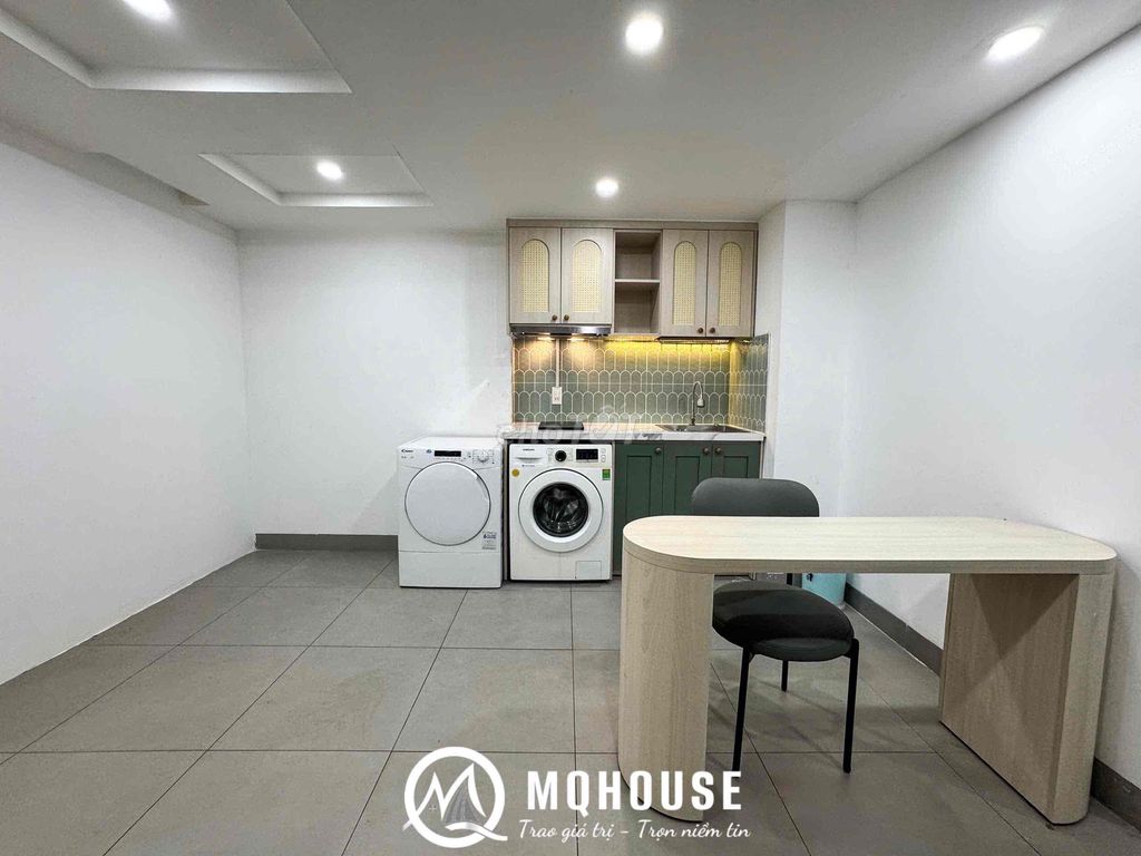 Rent a high-end apartment. One bedroom.