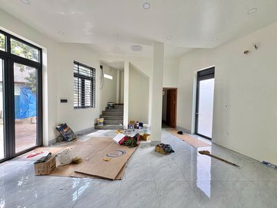 Rent three bedrooms, four super-new toilets, right now.