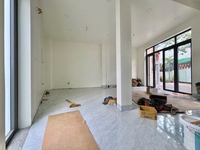 Rent three bedrooms, four super-new toilets, right now.