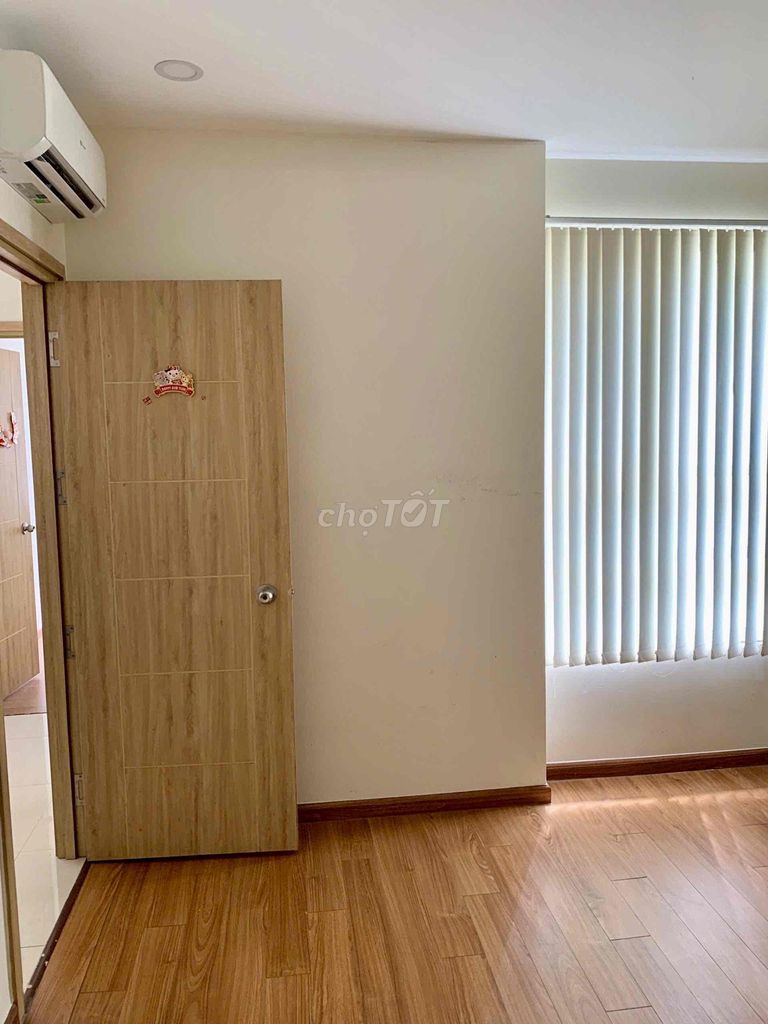 The three bedrooms have the interior of Cho for rent; The rent is 8 million a month.
