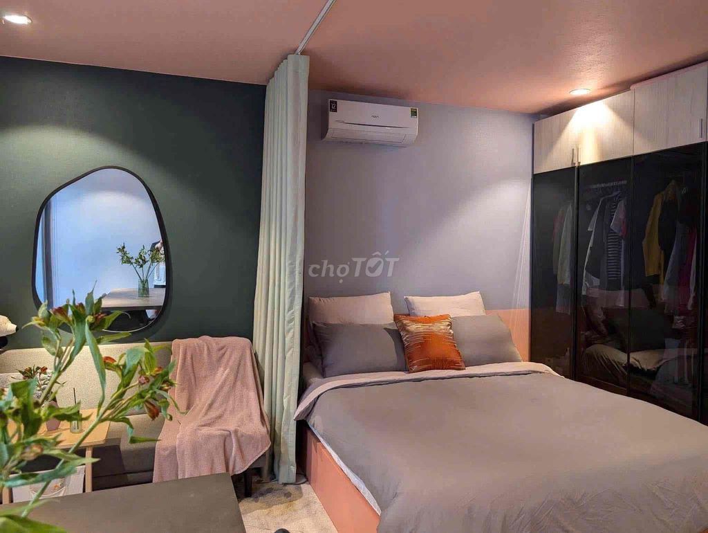 Rent a brand-new balcony in Cao Thắng Third County with T10 taste.