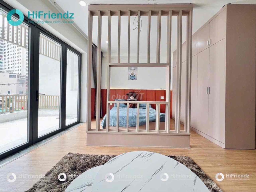 Rent a super-beautiful balcony in Trần Quang Khải County. 1 T10.