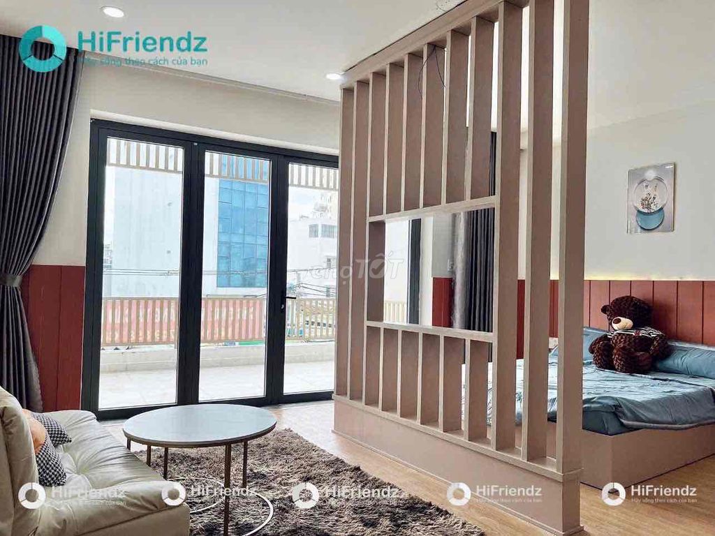 Rent a super-beautiful balcony in Trần Quang Khải County. 1 T10.