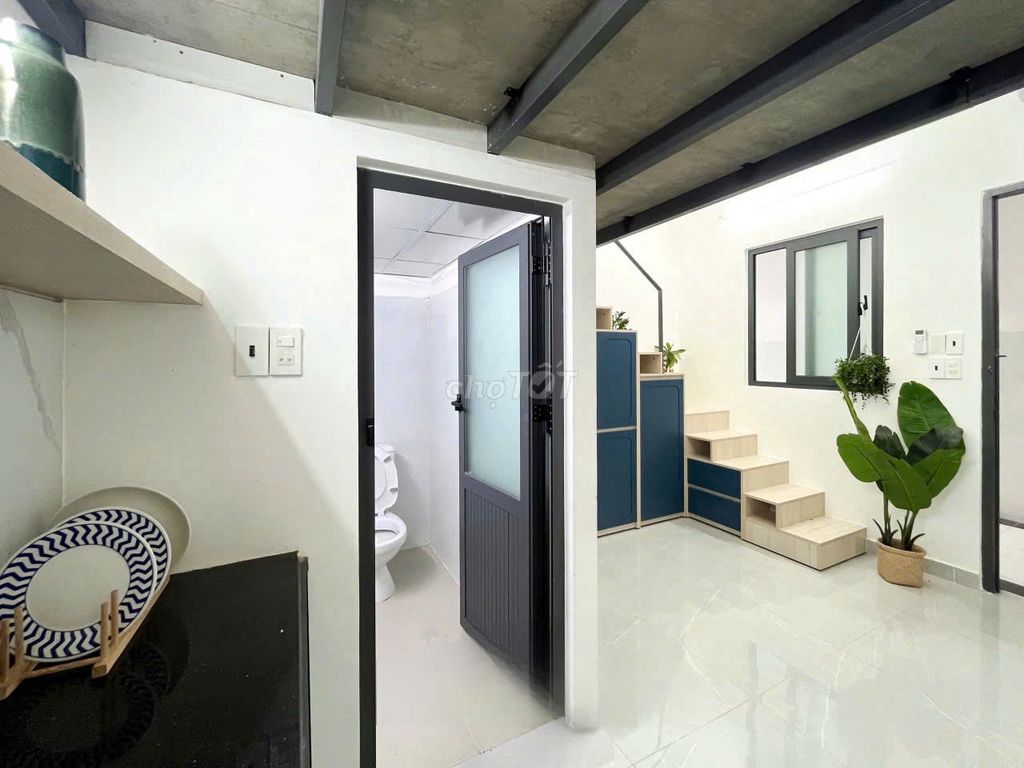 It's 416 Dương Quảng Hàm brand-new lift