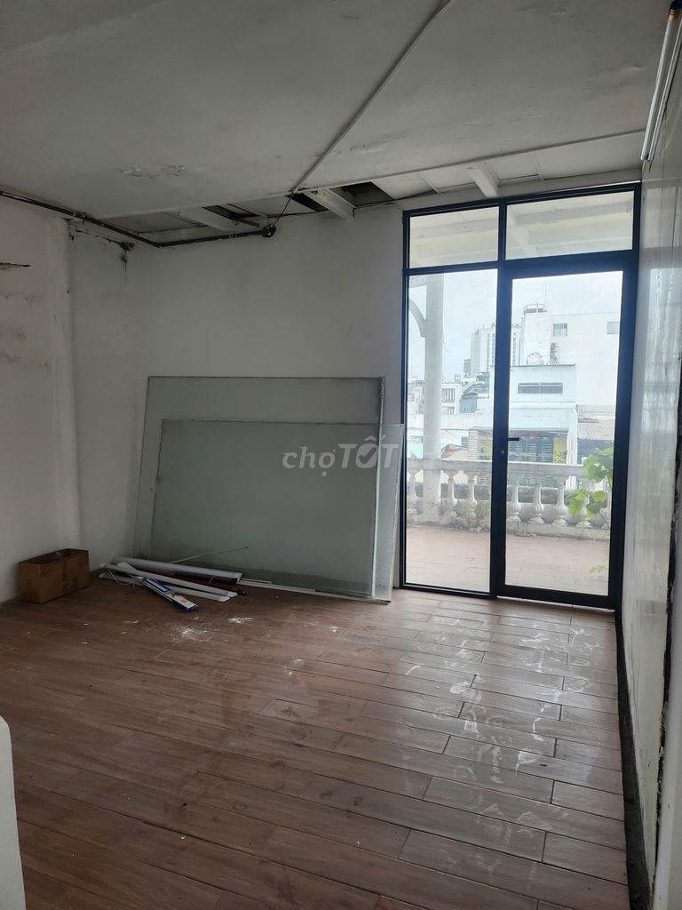 Rent 189 A Lê Văn Sỹ, level 4th, 40 million refrigerators.
