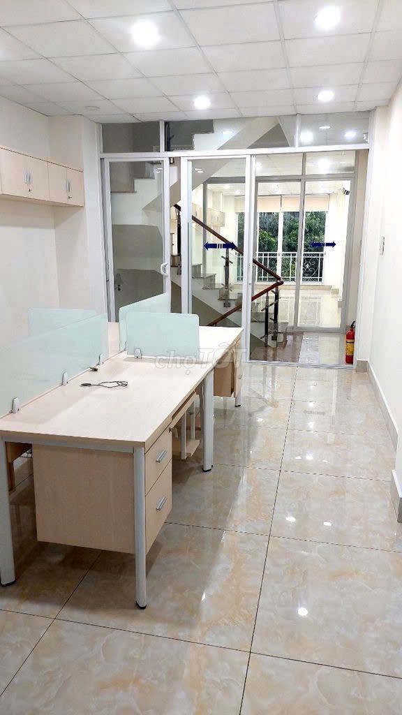 Renting 52 Bế Văn Đàn, Tân Bình - 8 bedrooms, 4 floors - 30 million