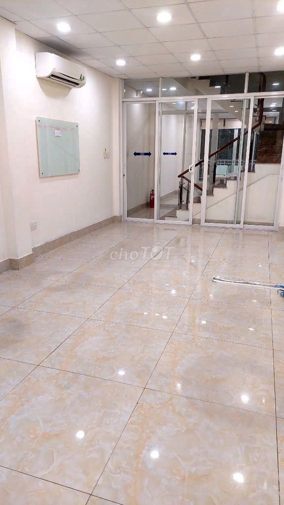 Renting 52 Bế Văn Đàn, Tân Bình - 8 bedrooms, 4 floors - 30 million