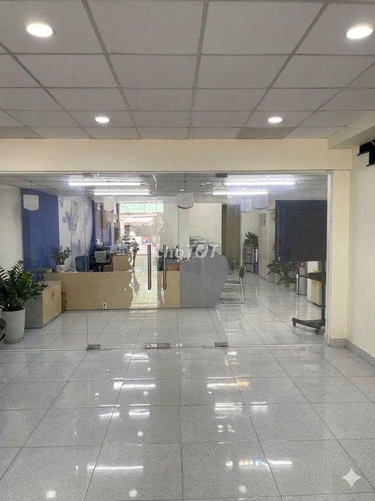Rent one 406 cmmt8, District 3 – 6x30 M, area using 400 M2, 60 million