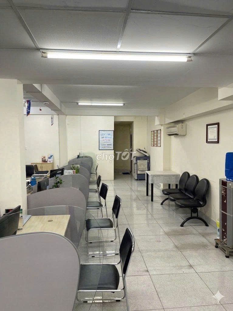 Rent one 406 cmmt8, District 3 – 6x30 M, area using 400 M2, 60 million