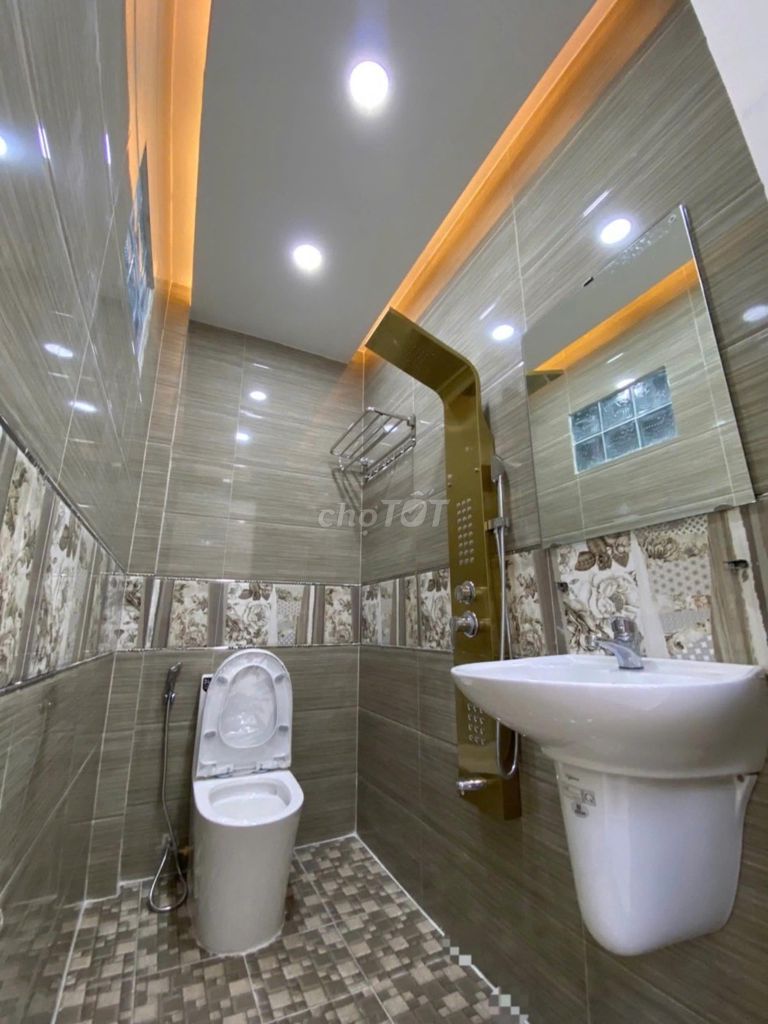 Need to rent a new apartment to the 958-3-A Lạc Long Quân-7-7.