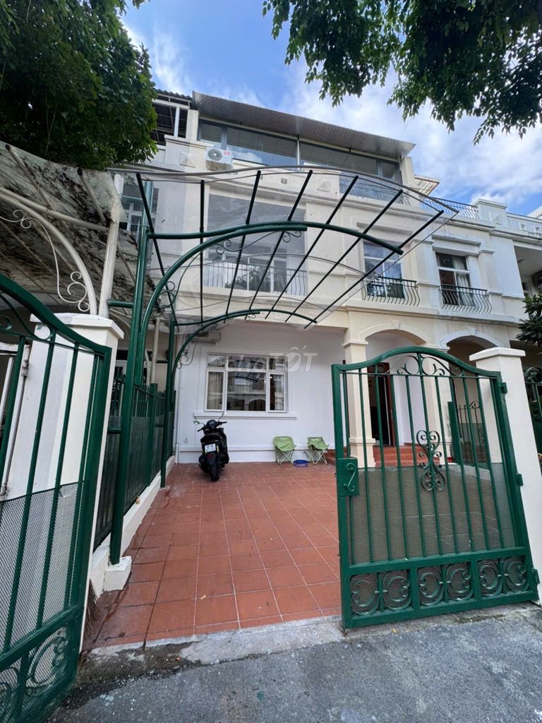 [ Rents] Lustable villas - rich, 7th district - complete interior