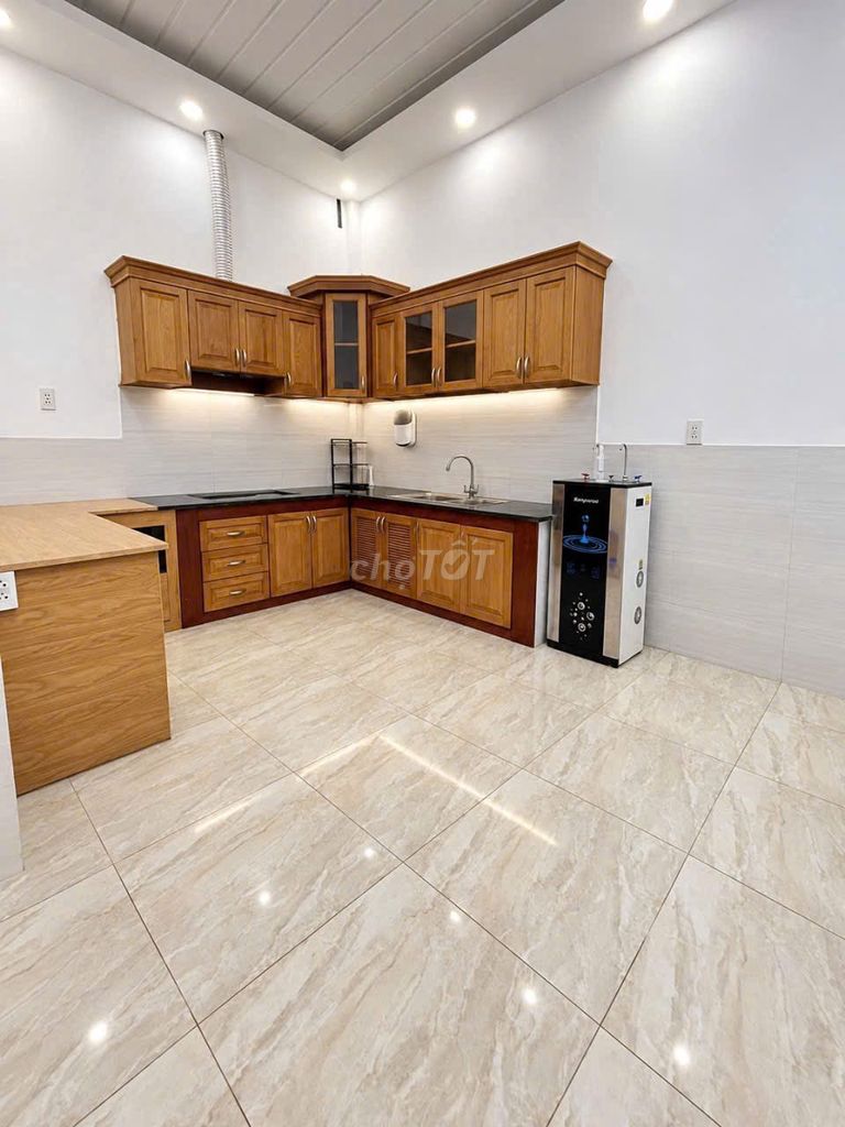 Let's rent out the beautiful Full Seven Street Trương Thị Hoa District 12.