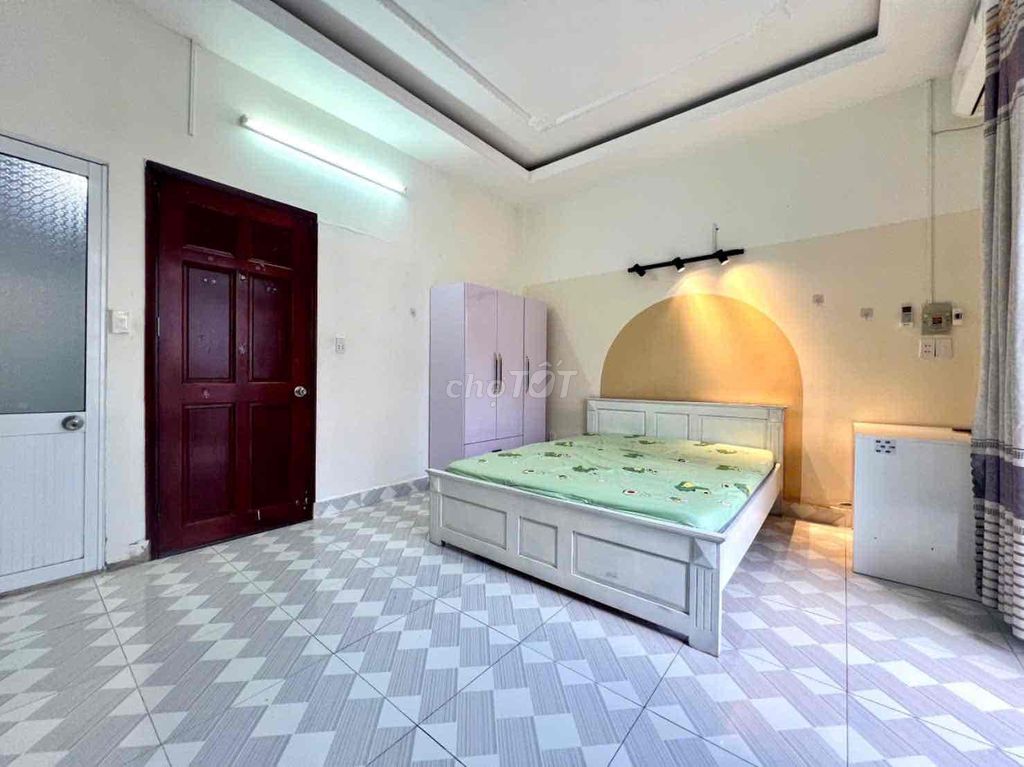 43/10 35th Street, 2nd floor squared is 4.80,000 per-rose