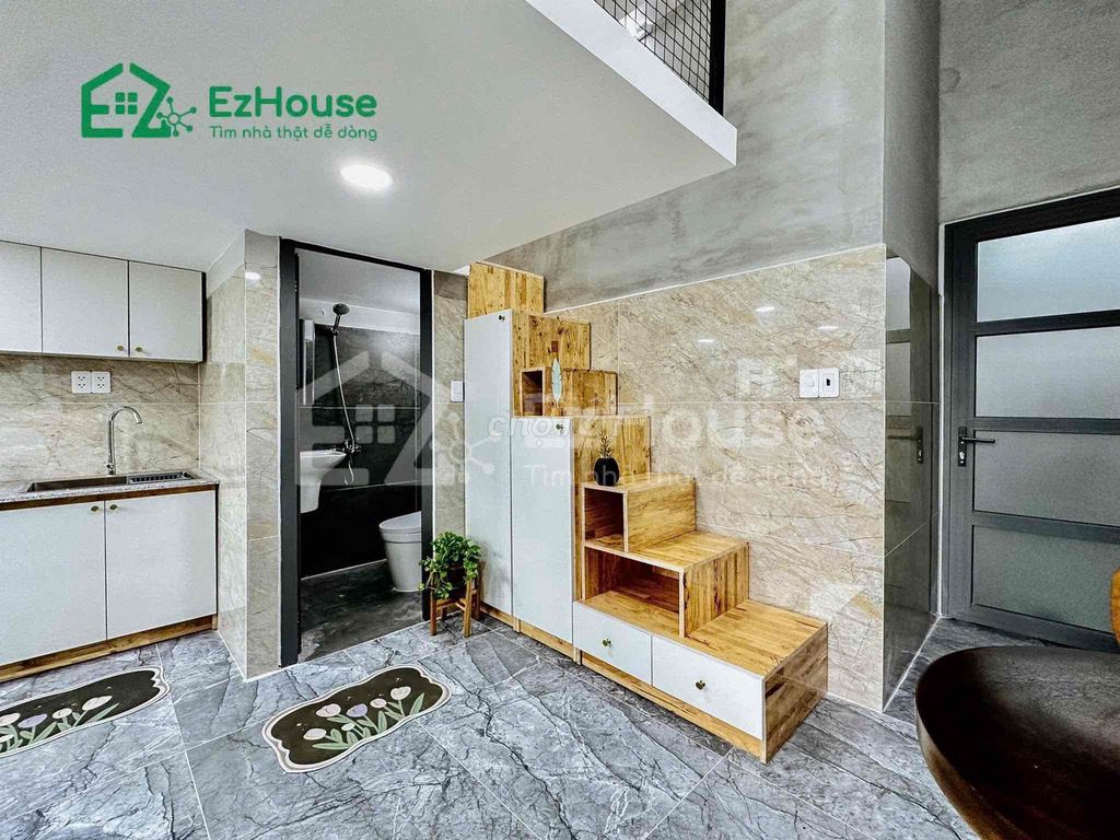 Cheap apartment enough furniture near aeon+ University huit, on the oil mound, elevator.
