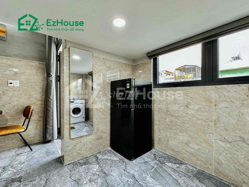 Cheap apartment enough furniture near aeon+ University huit, on the oil mound, elevator.