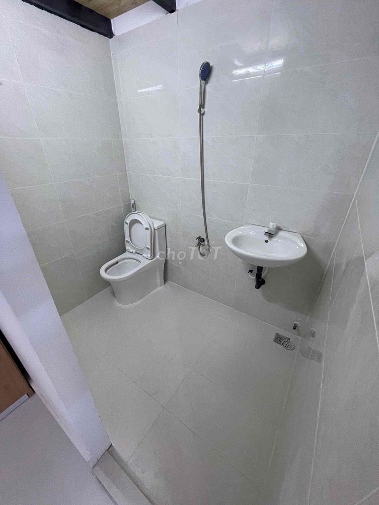 Room pass - 4 million a month - near ute, utc2