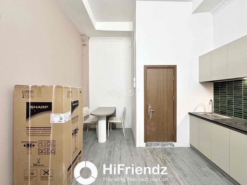 A new super-beautiful kitchen bedroom near theq6 prototyping wheel.