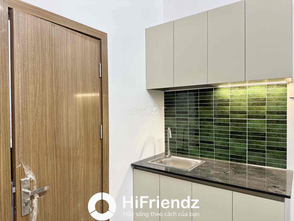 A new super-beautiful kitchen bedroom near theq6 prototyping wheel.