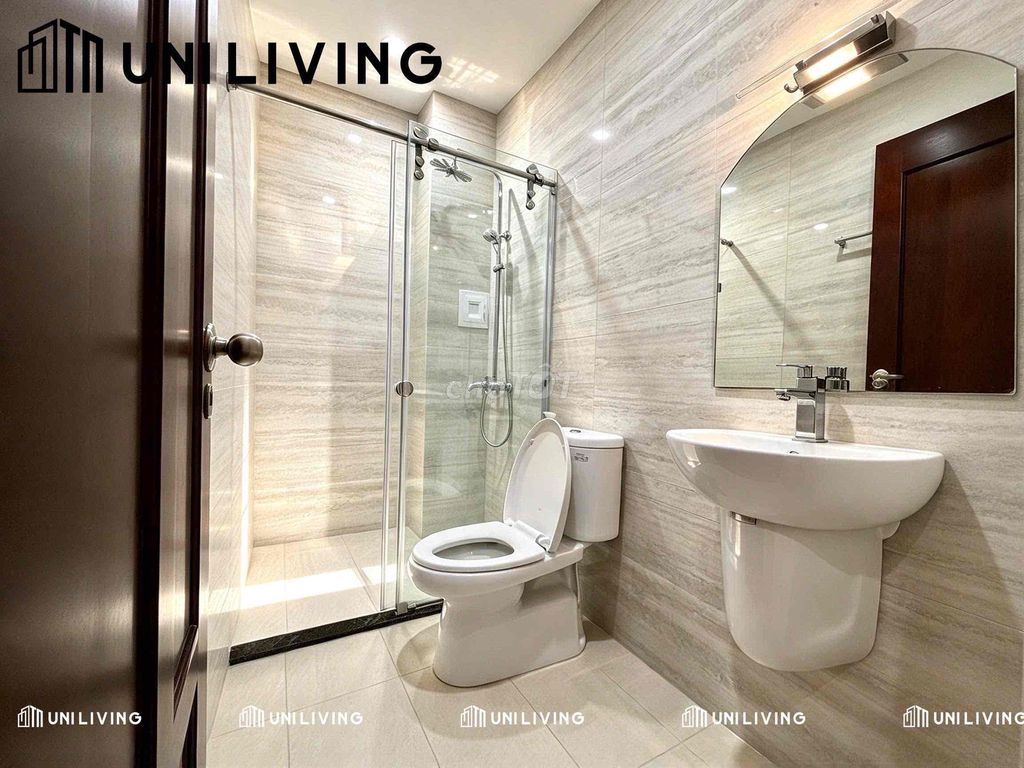 The new full interior studio is 100% in the center of Bình Thạnh.