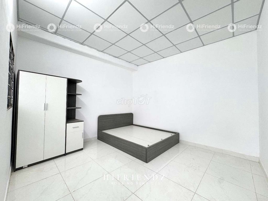 Newly built rooms at 3 4 friends are comfortable near Hồng Bàng University.