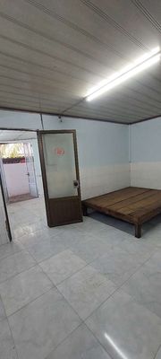 Need to find a tenant by Hóc Môn Market (Reported Sister Zhun)