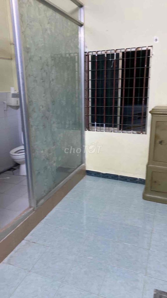 Get a room for women right in front of Phú Nhuận.