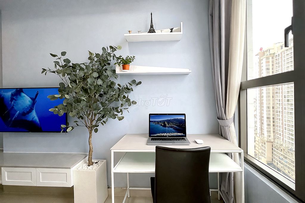 Rents for Studio River Gate District 4, 30 meters, furniture, 15 million.