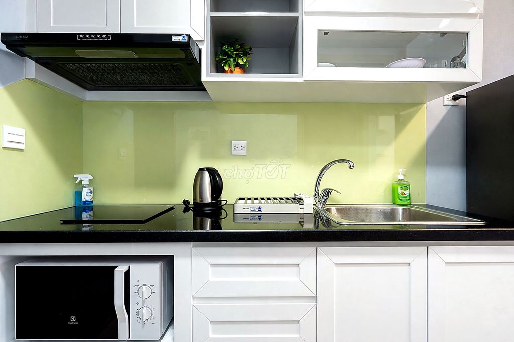 Rents for Studio River Gate District 4, 30 meters, furniture, 15 million.