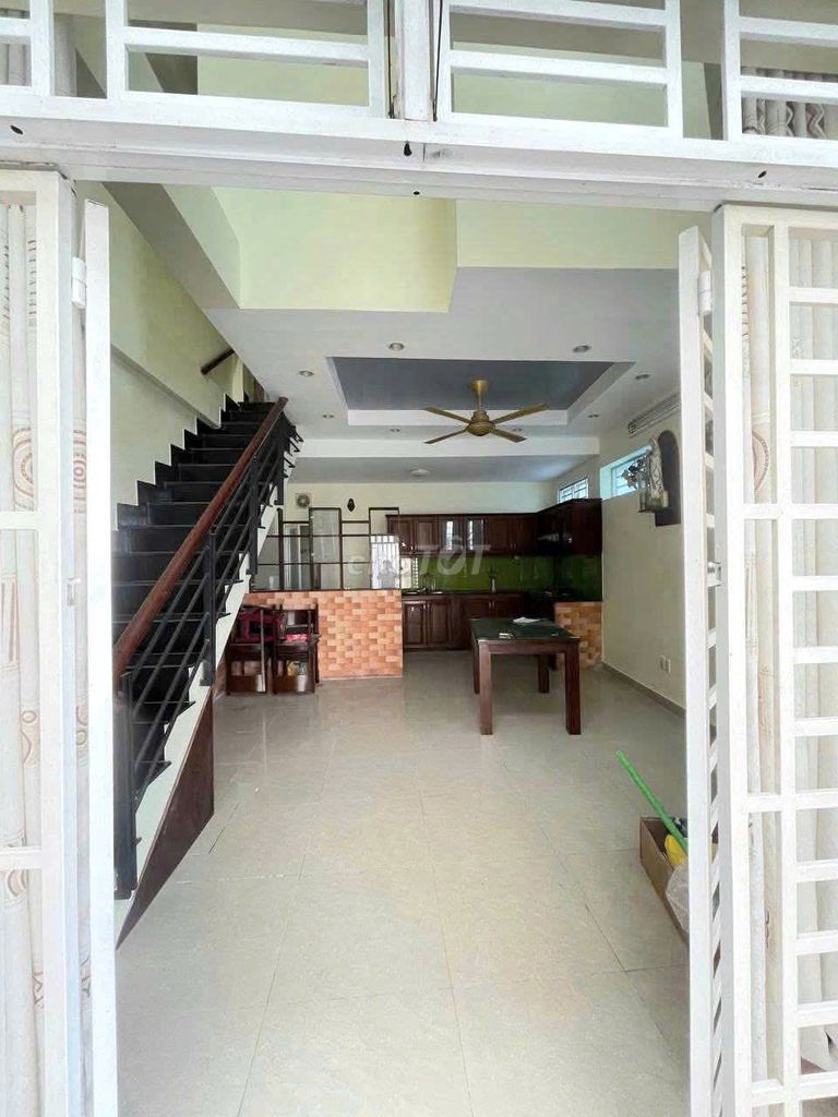 Rent Bành Văn Trân Alley, 4 bedrooms, 4 toilets 13 million