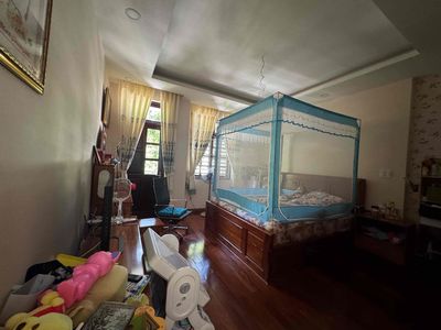 Rent a full block of Bình Lợi, four bedrooms, five toilets. 30 million a month.
