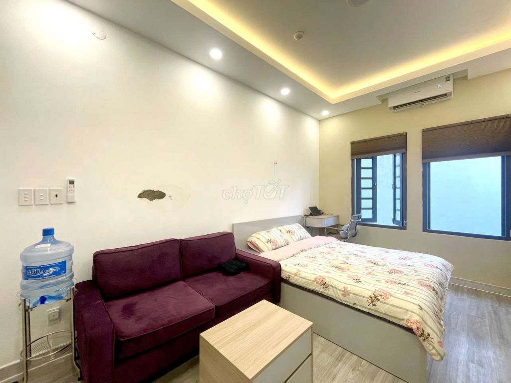 studio full beautiful interior - near the ceiling, plantation