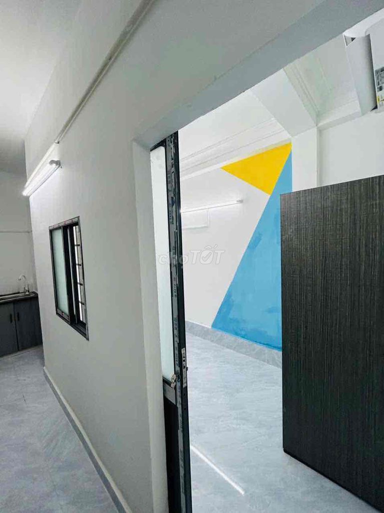 Two bedrooms, full interior right here.