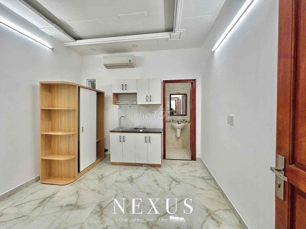 The inside room is Phú Nhuận.
