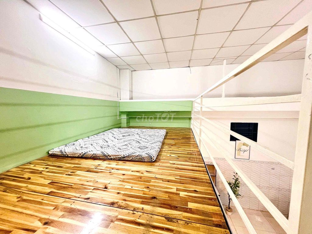 Rent room 4 million7-- air conditioning, refrigerators, free cars.