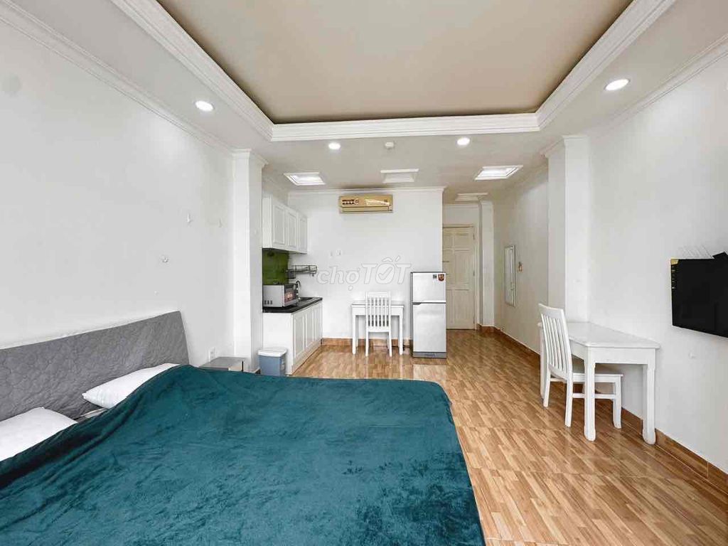 Rent room  cmt8 district 10 near the University of Science, uh full interior with elevators