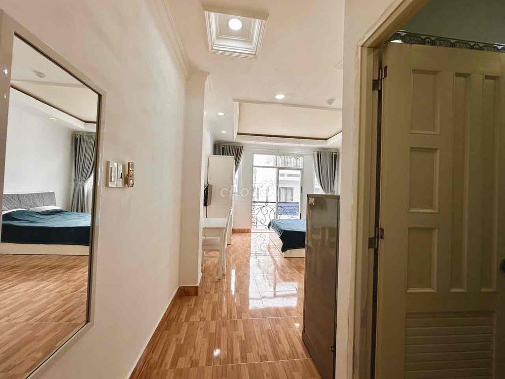 Rent room  cmt8 district 10 near the University of Science, uh full interior with elevators