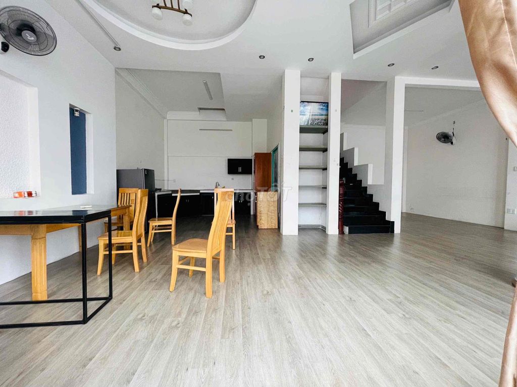Rent the original residence of the Old Second District Continental Field
