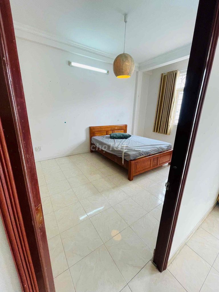 Rent the original residence of the Old Second District Continental Field