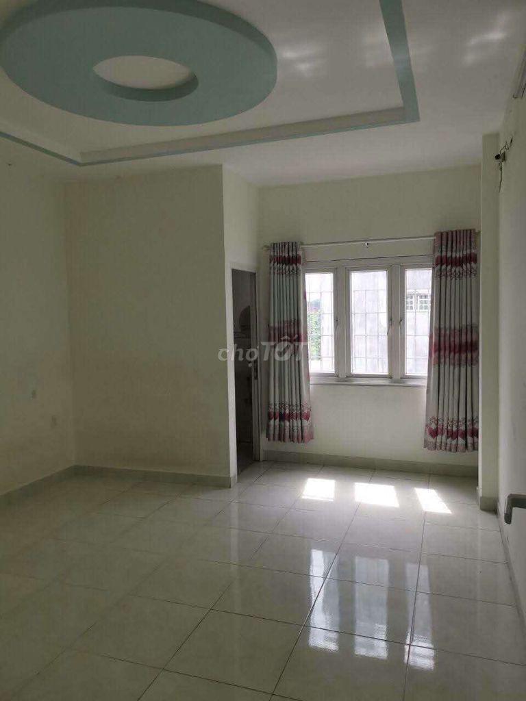 Rent a three-story Bình Thành-13-19-19-19-19-30-million-a-month truck.