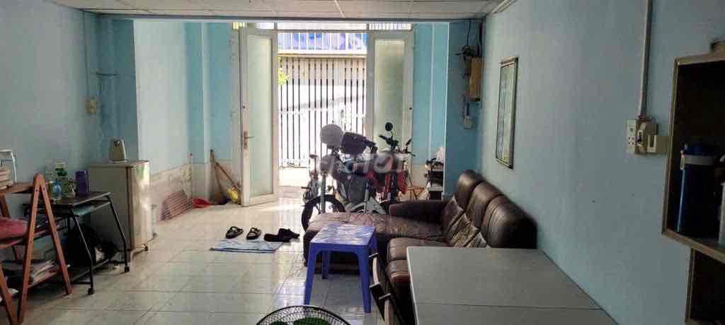 The L.Q.0s. 10 44 meters 2nd floor bedroom - GN Online