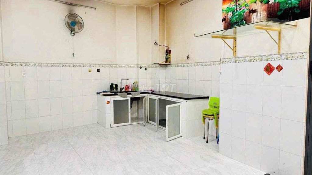 Lý Nam Đế District 11 40 m2 3 floors 2 bedroom only 11 million