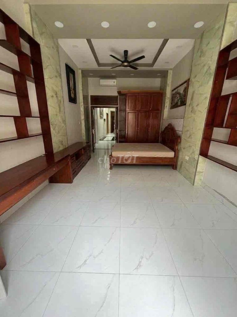 Rent a house for millions of specs. A nice six-size elevator. Four new toilets.