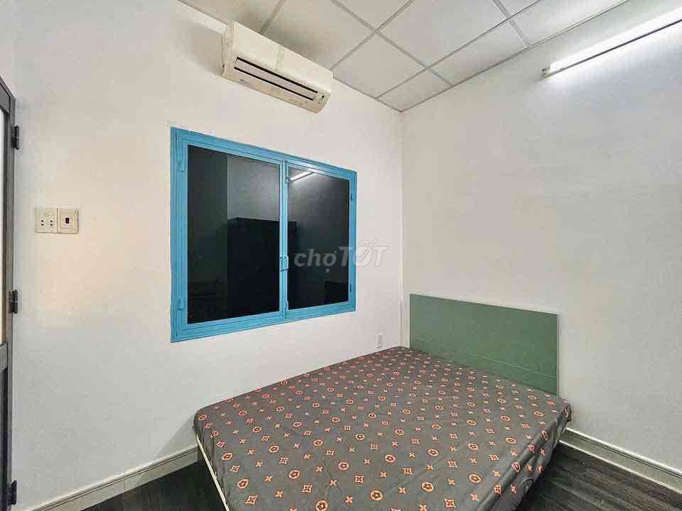 Rent a two-stimelve service apartment - a big 50-foot-bm-bt interior.