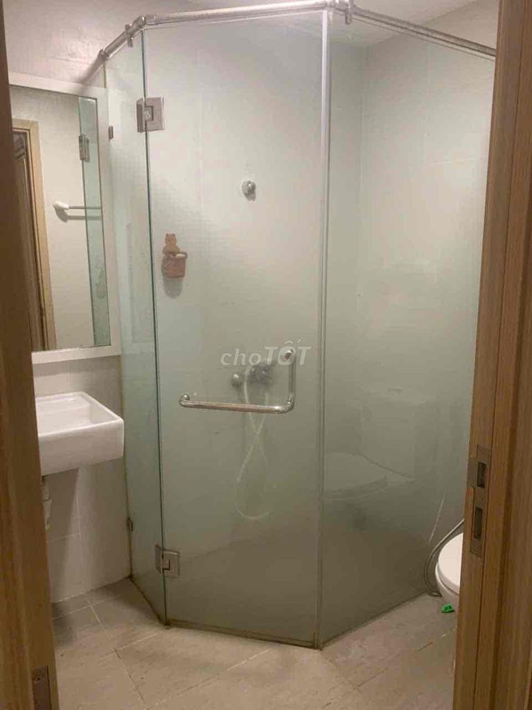 I need to make room for two bedrooms. Two basic interior toilets.