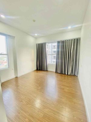 Rent the corner of Sunrise Riverside 3 bedrooms. Two clear view toilets, right in.