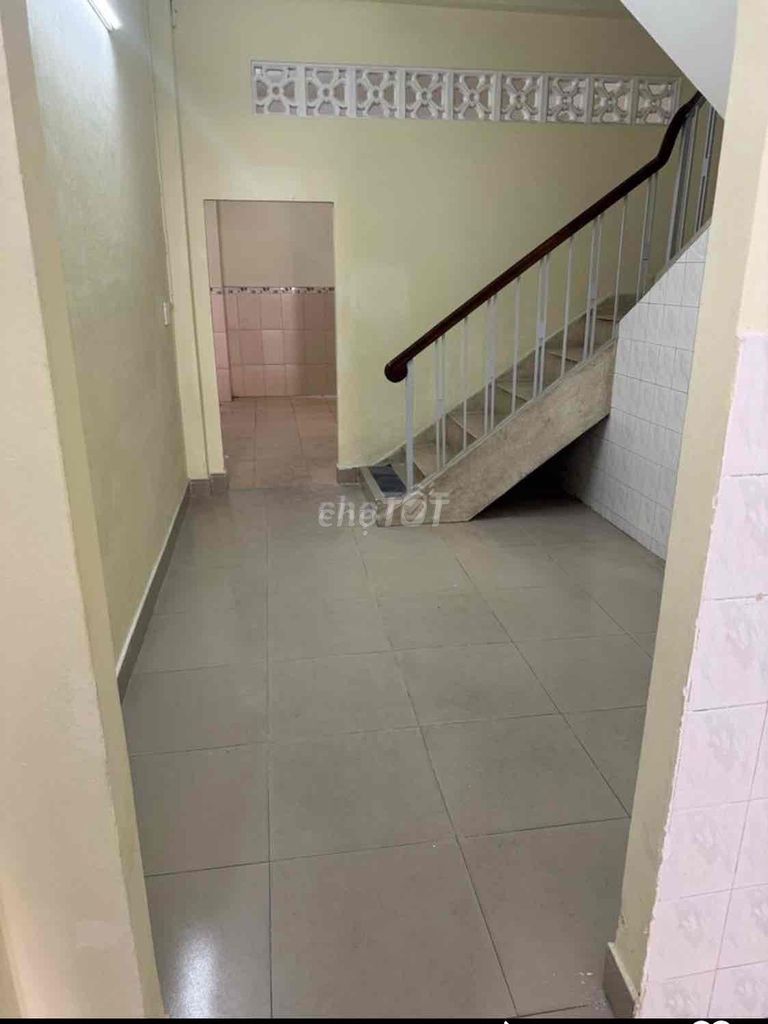 Renting one house near Tô Hiệu, Tân Phú-4 x 20-3 floors - 18 million